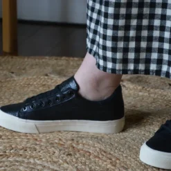 Gola Women's Trainers | Orchid II | Black Snake