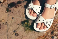 Salt-Water Sun-San | Kids Sweetheart Sandals | White